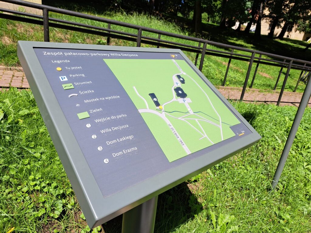 Mapa terenu zespołu pałacowo-parkowego Willa Decjusza.